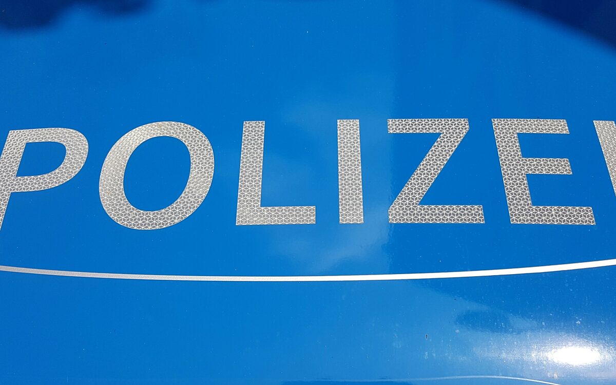 Polizeiauto blau 2 FH 2018 Polizeiauto blau 2 FH 2018